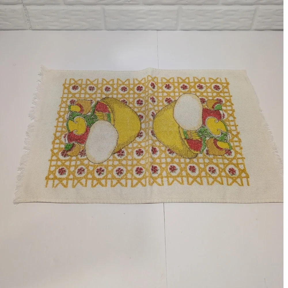 Vintage Cottage Terry Cloth Hand Towel Fringed Retro Gold Mushroom Floral Print